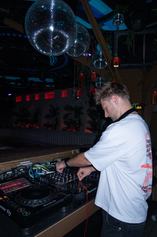 Matt DiGi at Darna